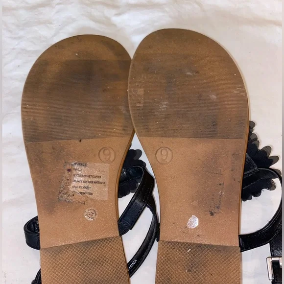 Mixit Black Floral Sandals with Embellishments - Picture 3 of 4